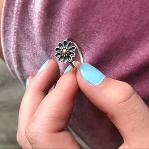 Pandora Oopsie Daisy Ring
